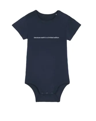 Soft classic short-sleeved bodysuit made from organic cotton